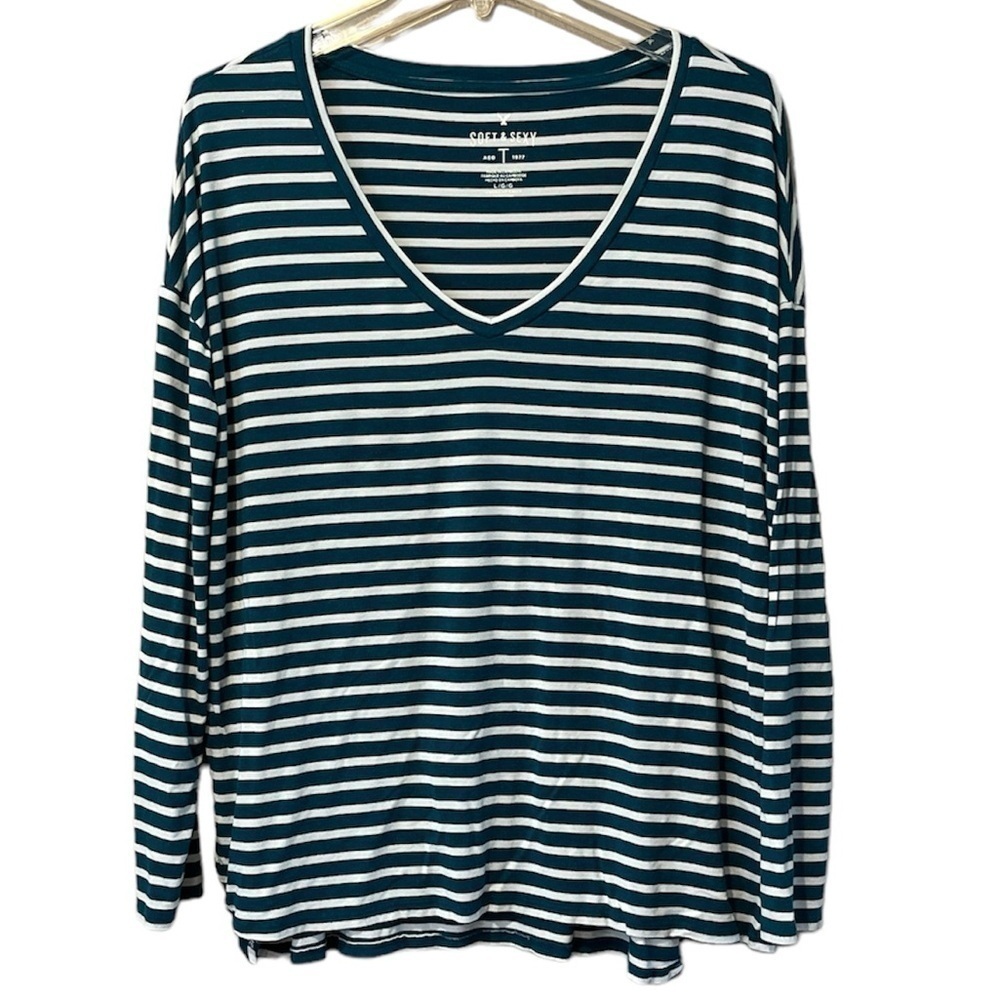 American Eagle Soft and Sexy Tee V-neck Long Sleeve Green White Size Large